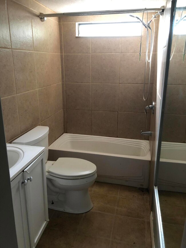 7900 Galveston Ave, Jacksonville, FL 32211 - photo 4