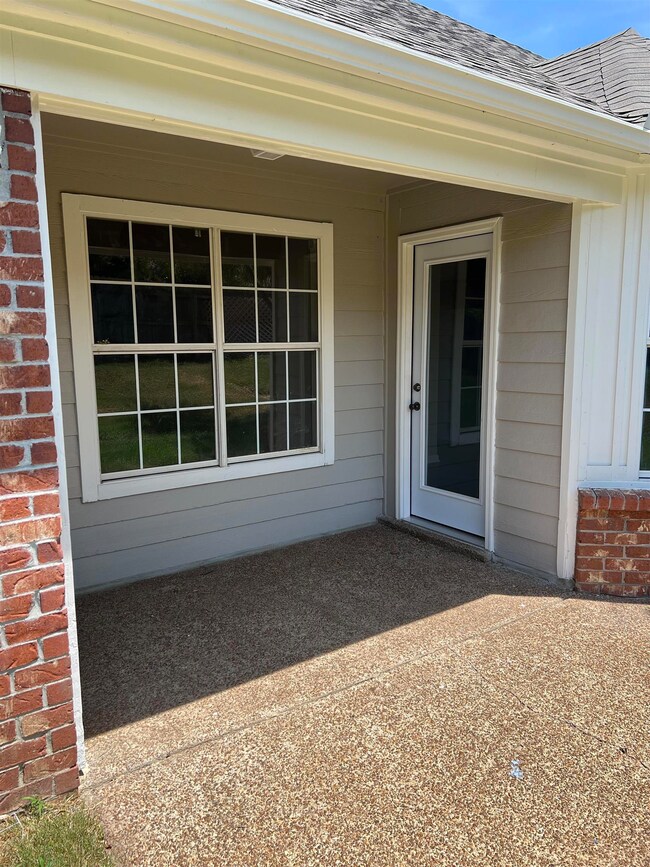 6911 Show Boat Ln, Cordova, TN 38018 - photo 3