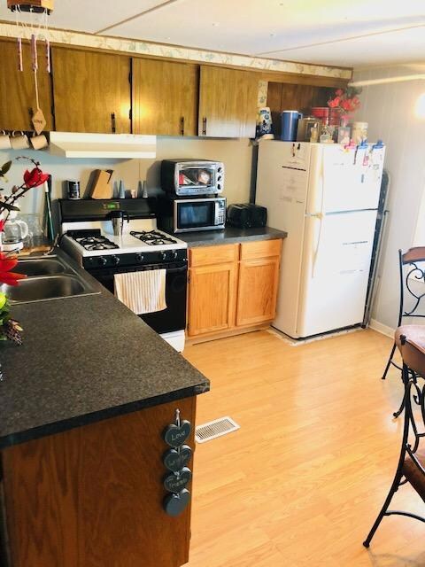 shepherd kitchen 3