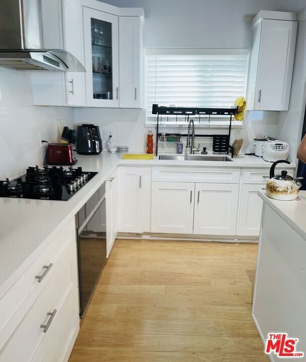 22626 Cass Ave, Woodland Hills, CA 91364 - photo 2