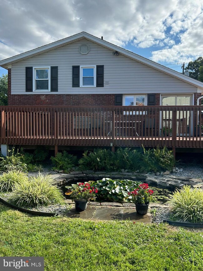 112 W Sylvan Ave, Morton, PA 19070 - photo 3