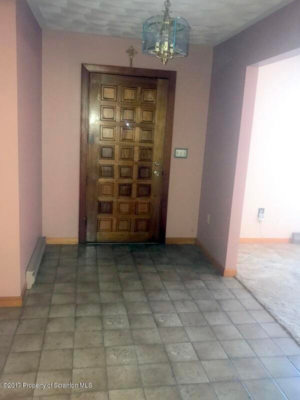 78 W Palm St, Olyphant, PA 18447 - photo 5