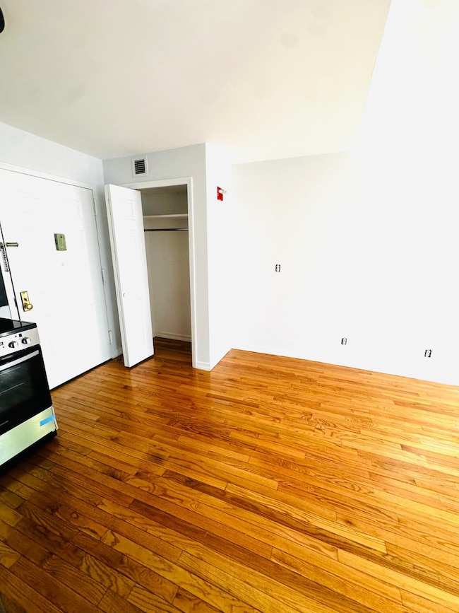 890 W Beech St unit 1A, Long Beach, NY 11561 - photo 7