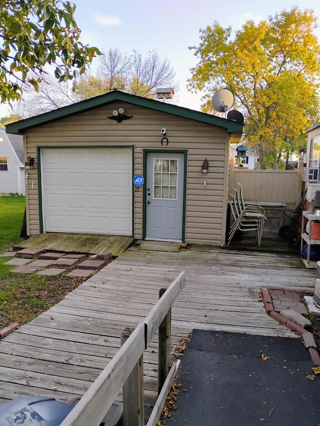 17377 Banyan Rd, Shafer, MN 55074 - photo 3