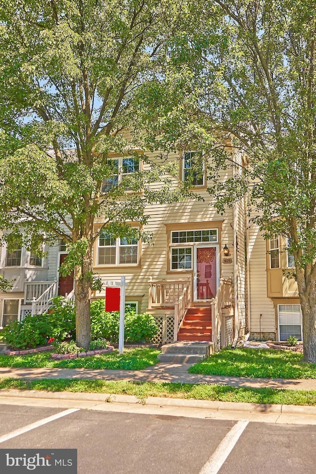 429 Mcdaniel Dr, Purcellville, VA 20132 - photo 3