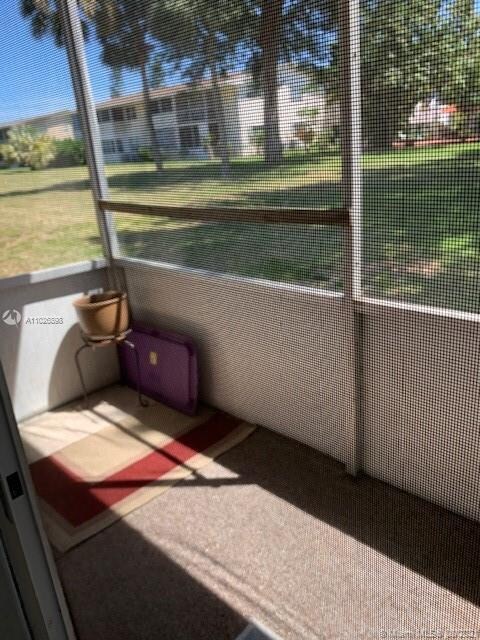 268 Coventry L, West Palm Beach, FL 33417 - photo 4