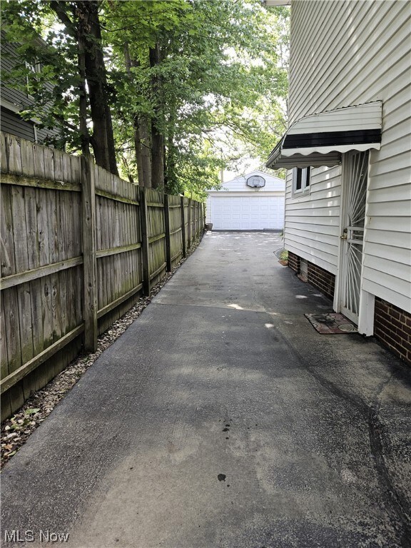 3364 Altamont Ave, Cleveland, OH 44118 - photo 2