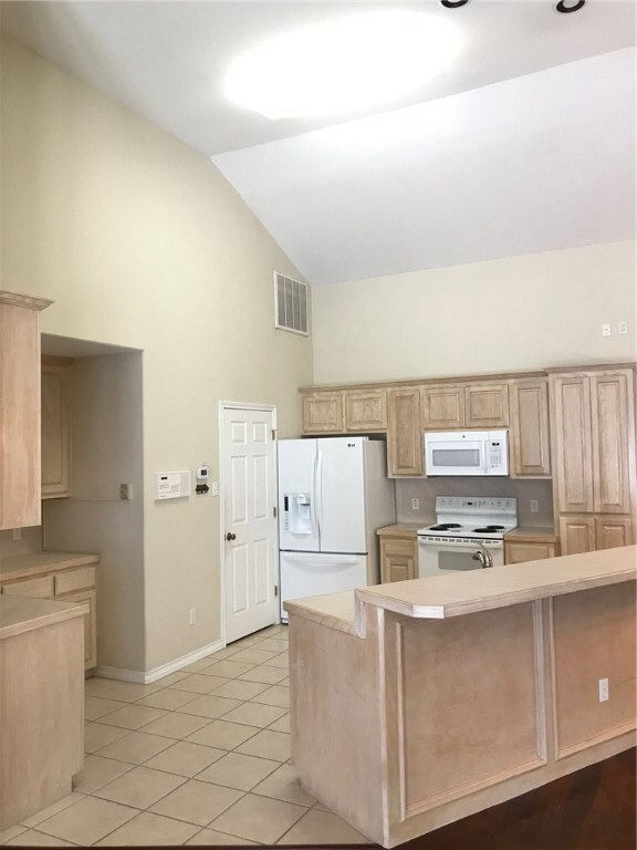 5642 Lipes Blvd unit 13, Corpus Christi, TX 78414 - photo 5