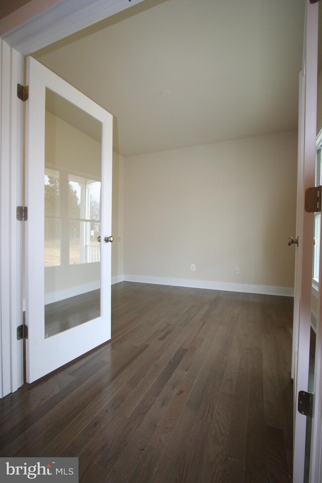 40877 Yakey Ln, Lovettsville, VA 20180 - photo 7