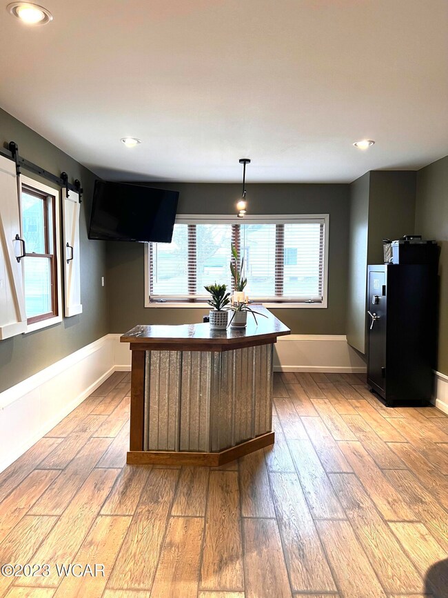 SCHNIPKE FAMILY ROOM