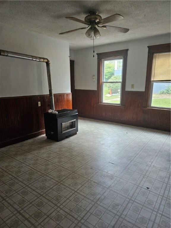 375 Cumberland Hill Rd unit 1, Woonsocket, RI 02895 - photo 3