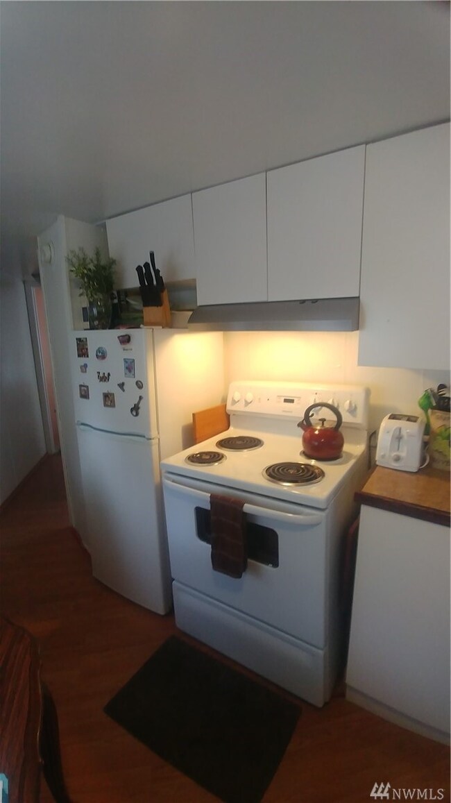 23121 Edmonds Way unit 25, Edmonds, WA 98020 - photo 3