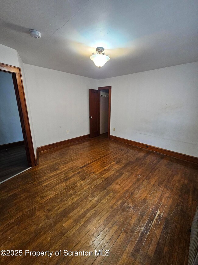 532 Alder St unit 2, Scranton, PA 18505 - photo 6