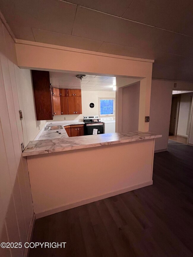 1900 W 32nd Ave unit B, Anchorage, AK 99517 - photo 5