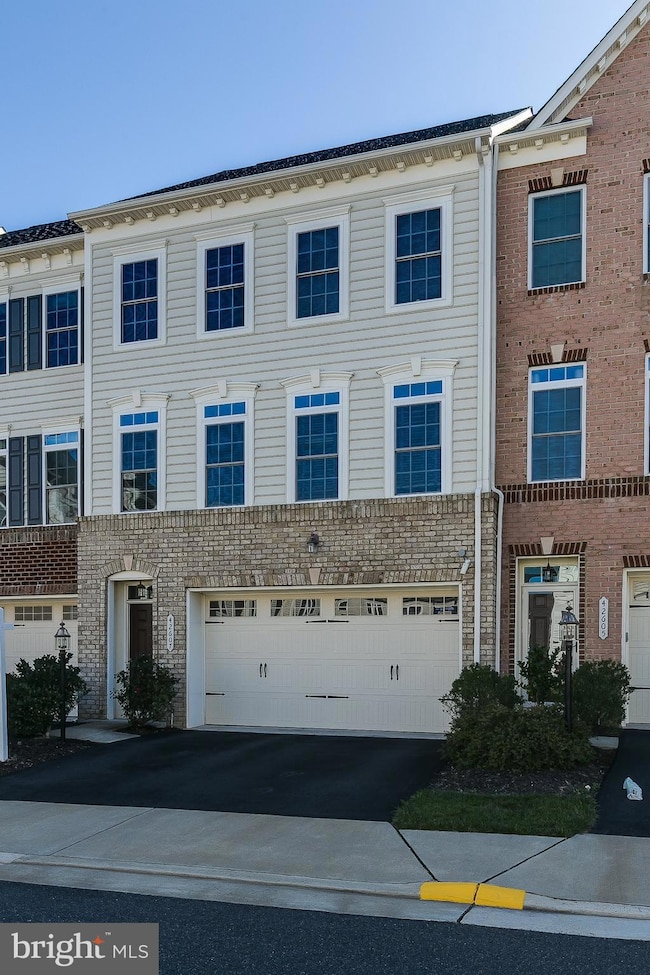 42607 Offenham Terrace, Chantilly, VA 20152 - photo 2