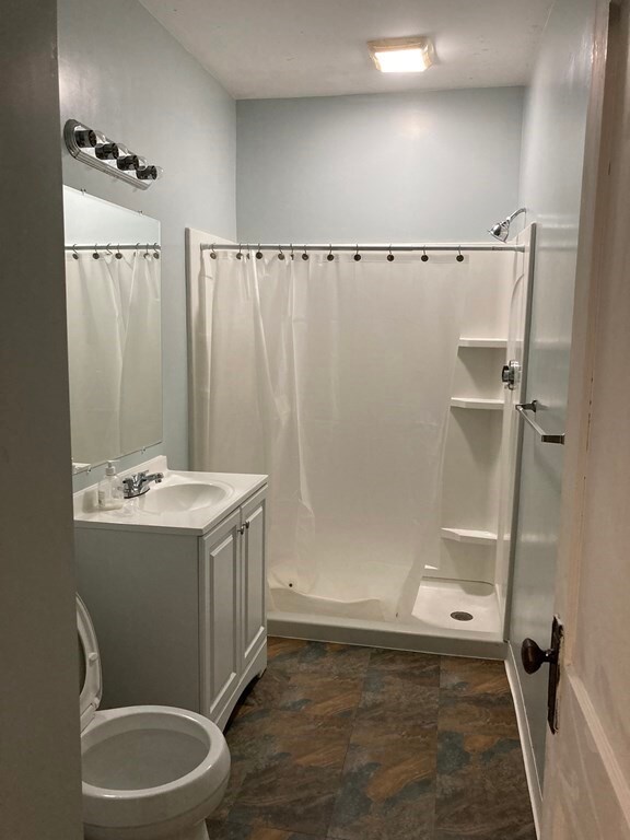 13 Greendale Ave, Worcester, MA 01606 - photo 4