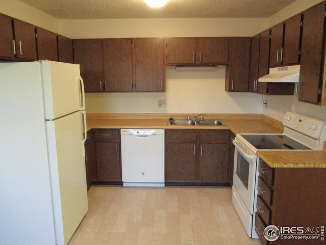 Lots of Cabinet Space