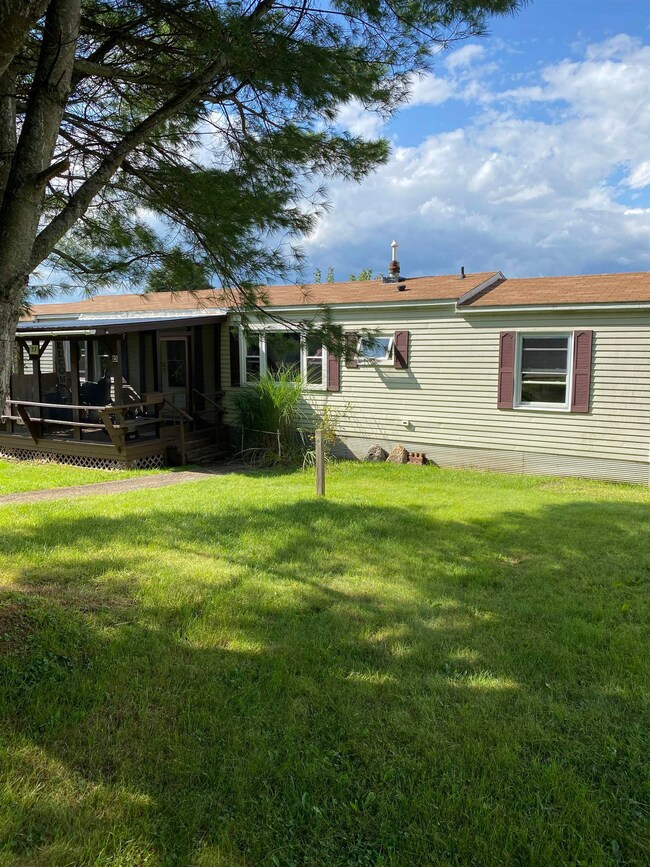 23 Billings Mobile Manor unit 23, Rutland, VT 05701 - photo 2