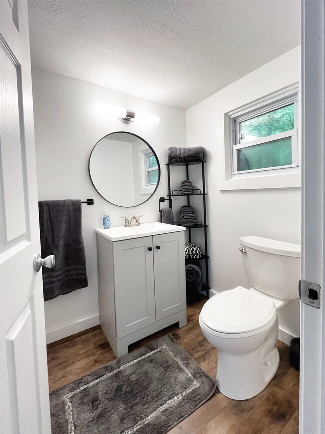 1501 Hooksett Rd unit Cabin 3, Hooksett, NH 03106 - photo 6