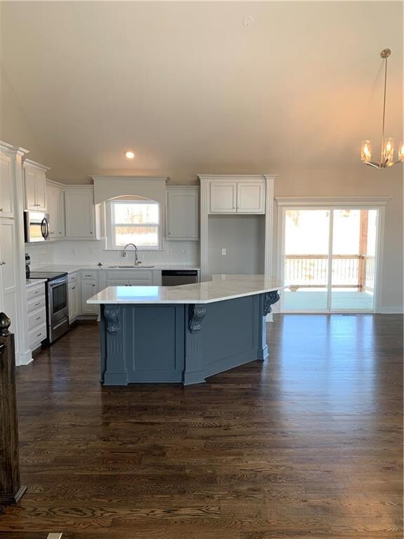 1404 Rylee Ct, Raymore, MO 64083 - photo 7