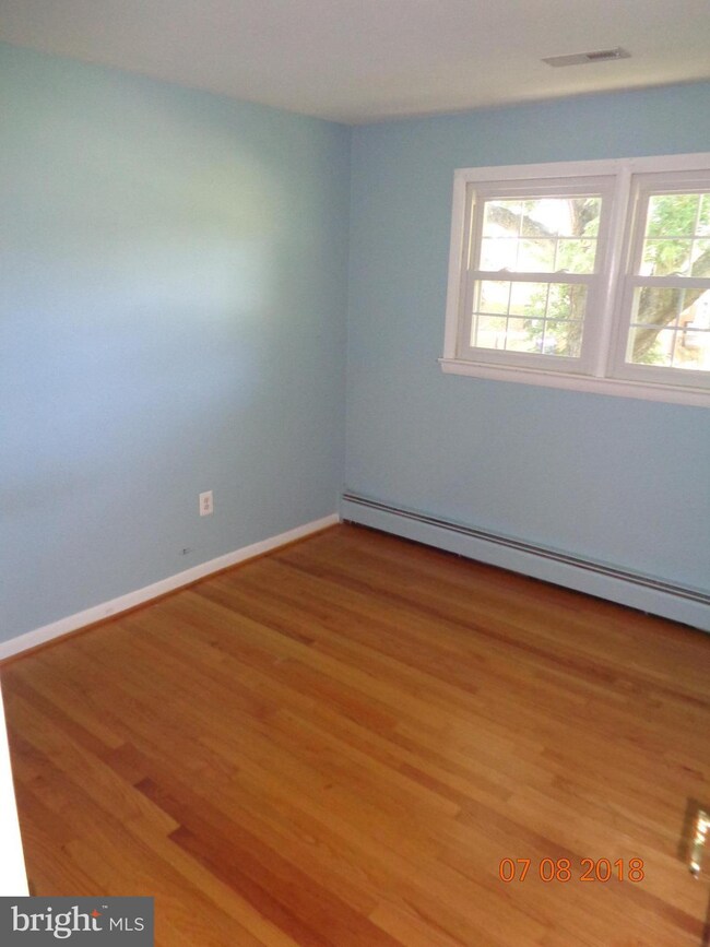 13905 Lewisdale Rd, Clarksburg, MD 20871 - photo 7