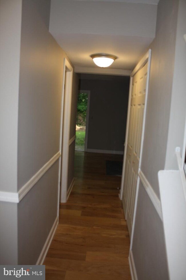 327 Elderwood Ct, Annapolis, MD 21409 - photo 2