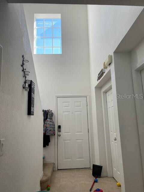 FOYER