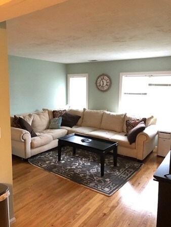 15 Hobart Ln unit 15, Rockland, MA 02370 - photo 2