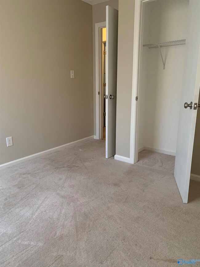 325 Honea Ln, Owens Cross Roads, AL 35763 - photo 6