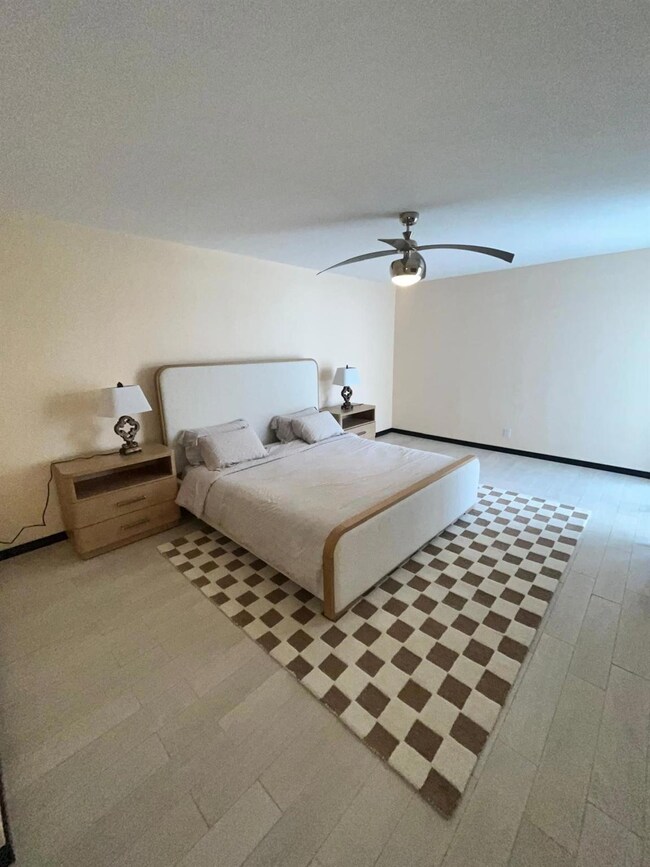 Turnberry Isle unit 8L, Miami, FL 33180 - photo 7