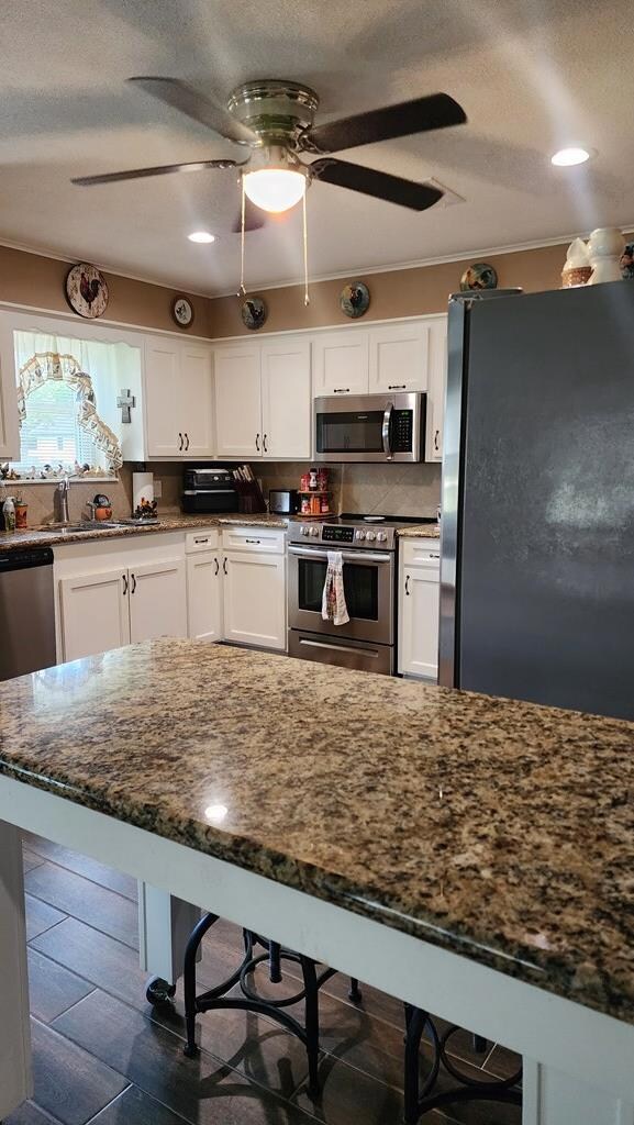 3408 Lanarkshire St, Bay City, TX 77414 - photo 4