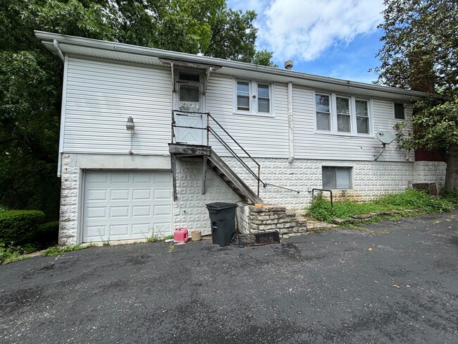 2002-2004 Alexandria Pike, Highland Heights, KY 41076 | MLS# 622884 ...