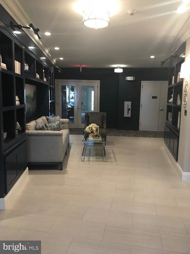 Enclave unit 207, Fairfax, VA 22031 - photo 2