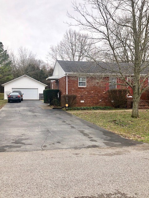 602 Pineridge Dr, Hopkinsville, KY 42240 - photo 3