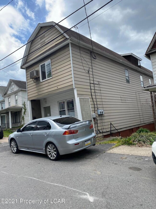 236 Maffett St, Wilkes-Barre, PA 18705 - photo 2