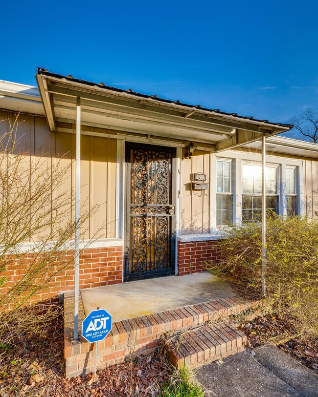 1900 E Watauga Ave, Johnson City, TN 37601 - photo 4