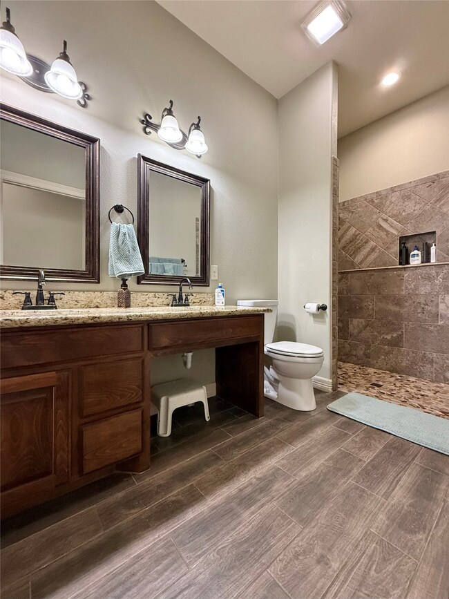 5584 W Grigsby Rd, Vidor, TX 77662 - photo 7