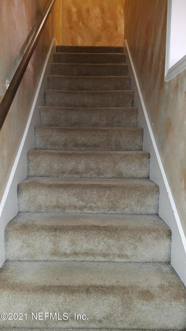 4809 Evenlode Ln Staircase