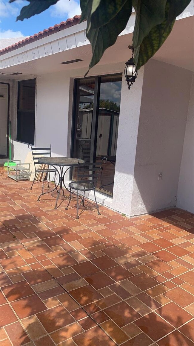 15200 SW 81st Ln, Miami, FL 33193 - photo 3