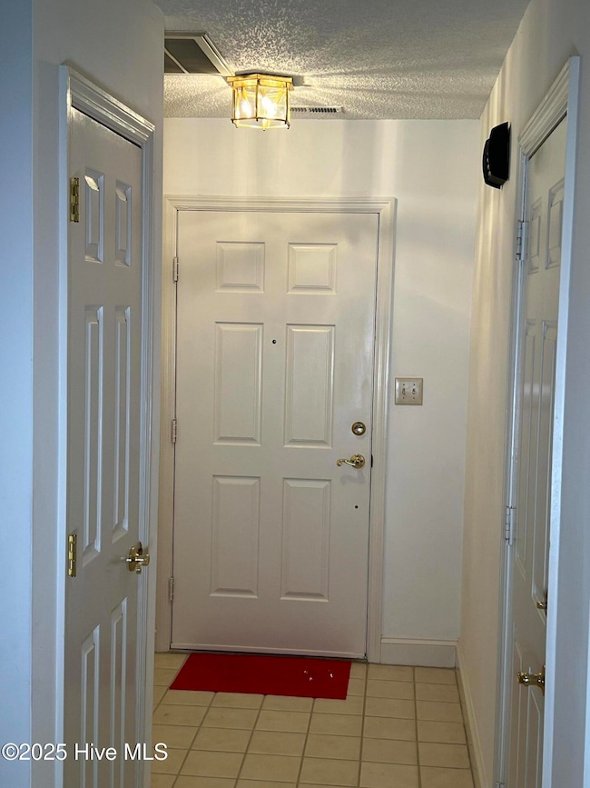 5b foyer facing front door