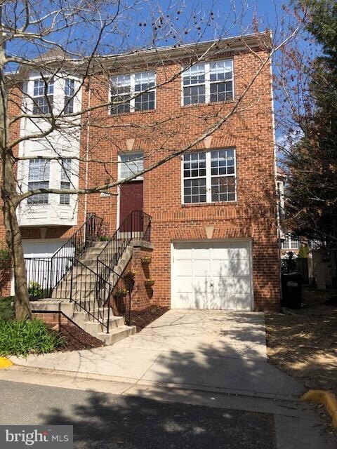 6003 Madison Overlook Ct, Falls Church, VA 22041 - photo 2