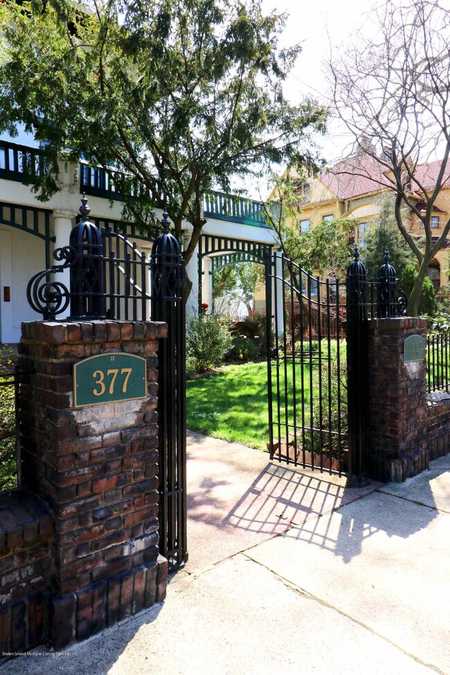 377 St Pauls Ave, Staten Island, NY 10304 - photo 3