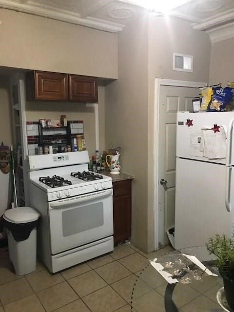 110 Transit St, Woonsocket, RI 02895 - photo 3