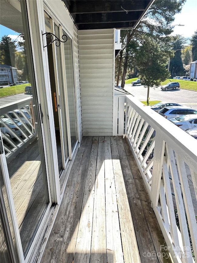 9520 Shannon Green Dr unit E, Charlotte, NC 28213 - photo 5