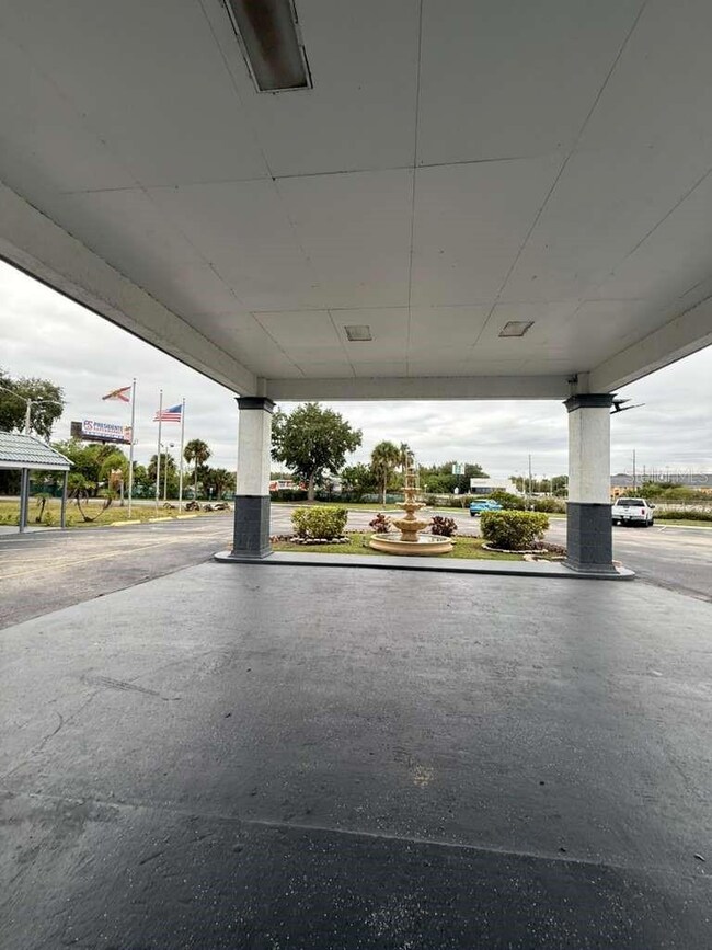 2050 E Irlo Bronson Memorial Hwy unit 108, Kissimmee, FL 34744 - photo 5