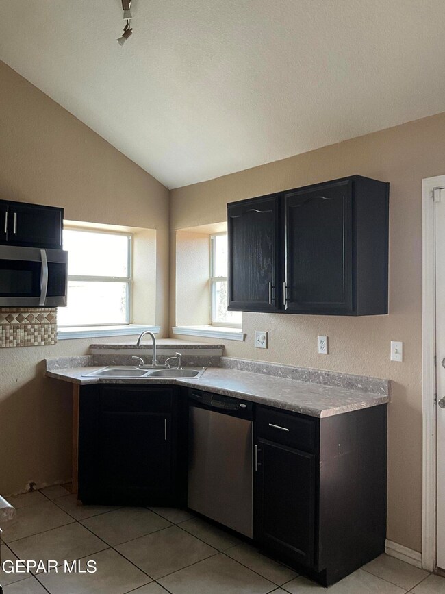 14628 Desierto Lindo Ave, El Paso, TX 79928 - photo 7