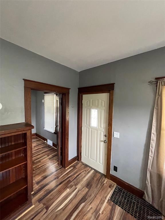 2021 Benjamin St, Saginaw, MI 48602 - photo 7