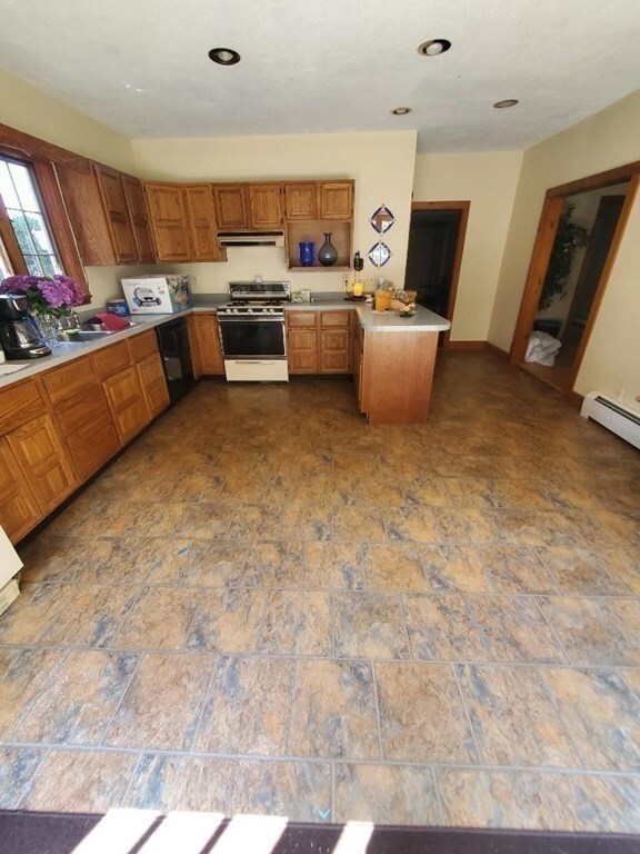 169 Wilson Rd, Fall River, MA 02720 - photo 3