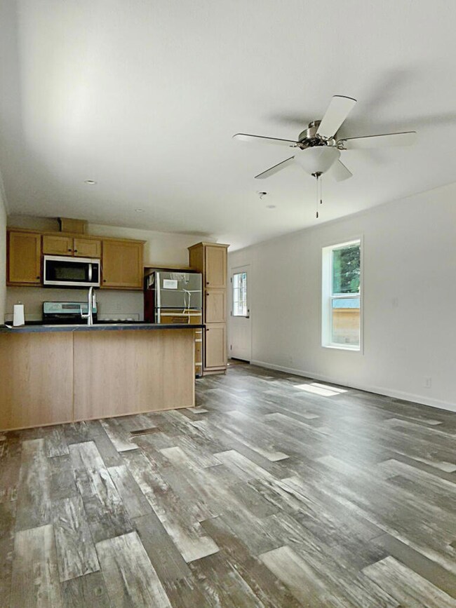 6 New England Ave, Oakland, ME 04967 - photo 3