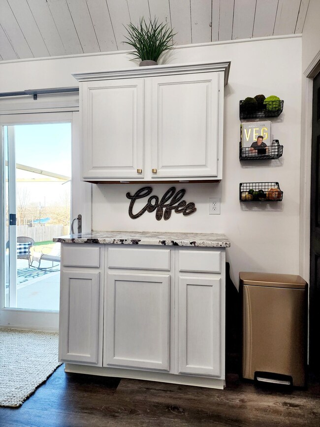 156 Christina Dr, Salvisa, KY 40372 - photo 6